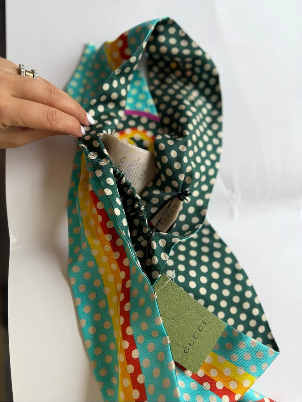 Authentic GUCCI GREEN POLKA DOT SILK HEADBAND